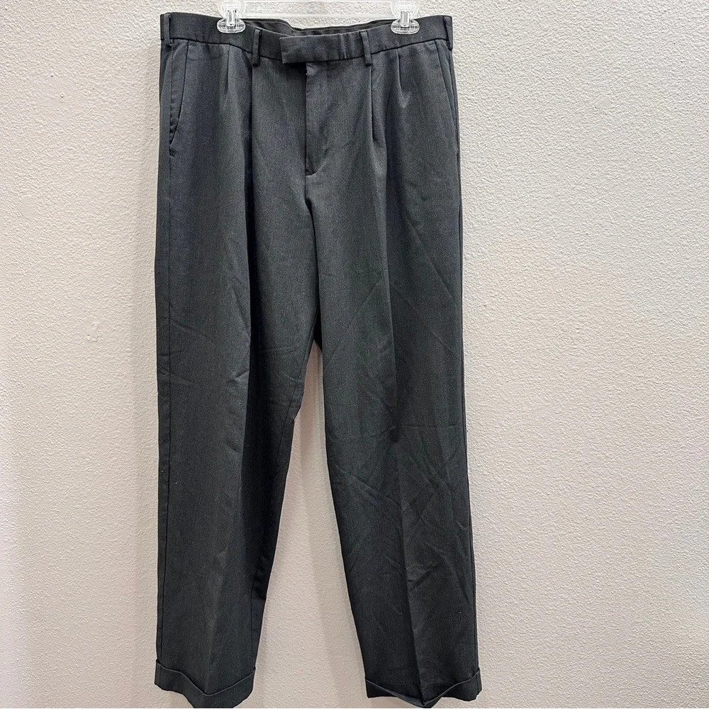 Dockers Mens Size 36x34 Black Chino Pants Dupont Stain Defender Pleated Front